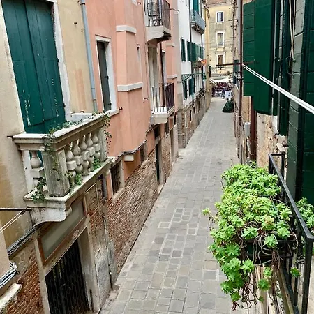 Apartmán Ca' Dei Leoni